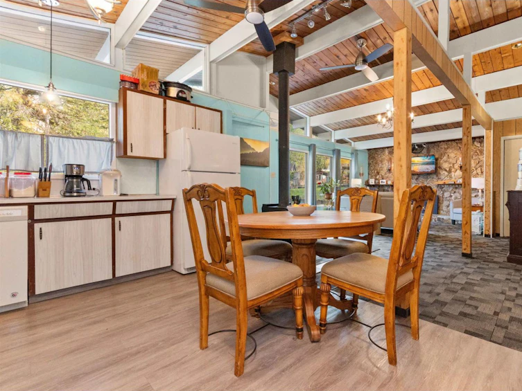 66602 Summer Road, Hope, BC, V0X 1L1 - 11