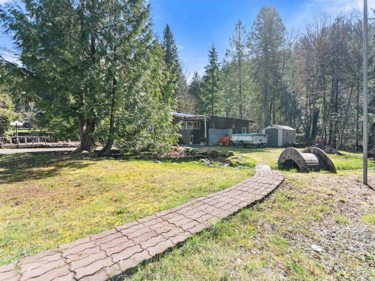 66602 Summer Road, Hope, BC, V0X 1L1 - 26