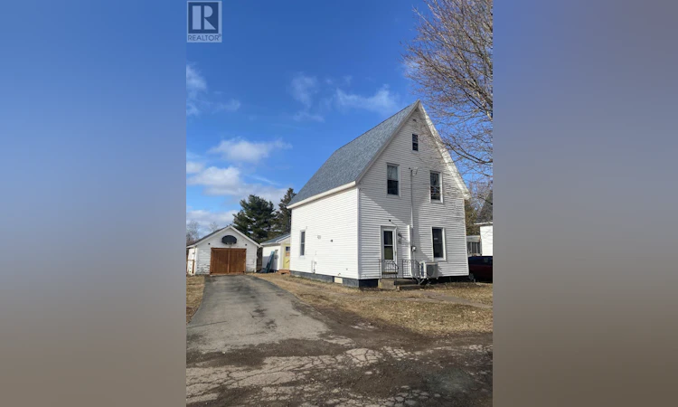 32 River Avenue