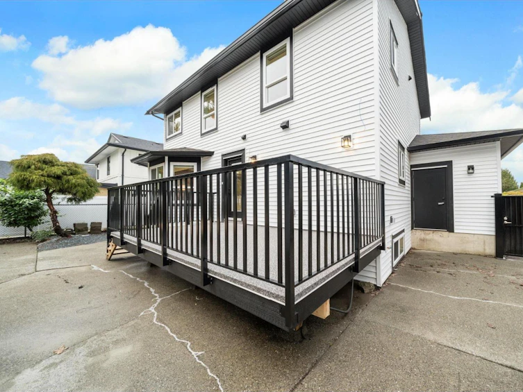 2451 Grosvenor Place, Abbotsford, BC, V2S 6R5 - 33