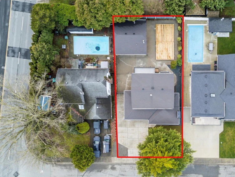 2451 Grosvenor Place, Abbotsford, BC, V2S 6R5 - 35