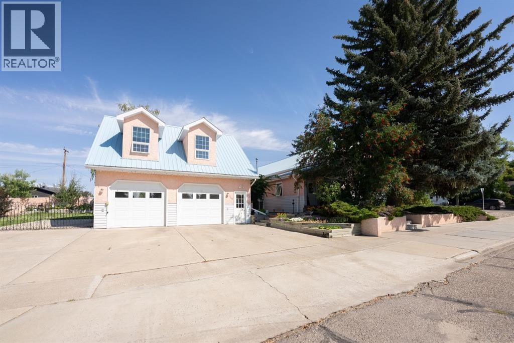 329 2 Avenue NE, Milk River, AB, T0K 1M0