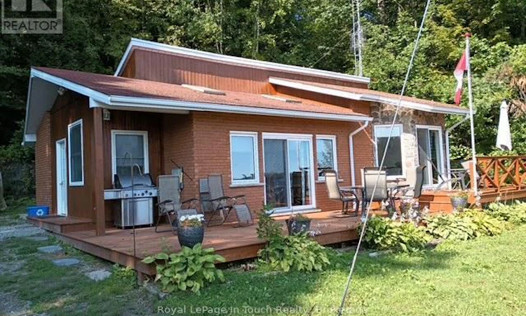 468 Champlain Road