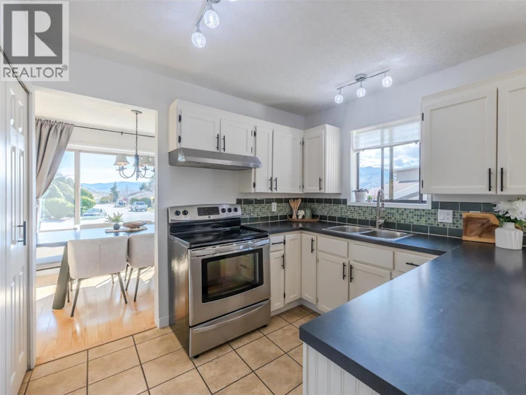 144 Adamson Place, Penticton, BC, V2A 7R9 - 12