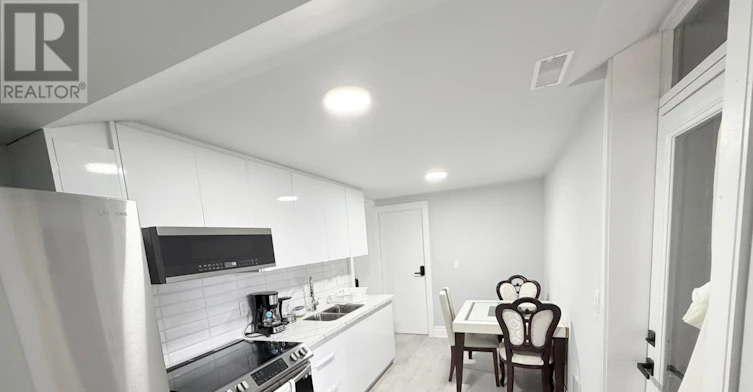 LOWER-25 Duffield Road E, Toronto, ON, M9P 3C8 - 7