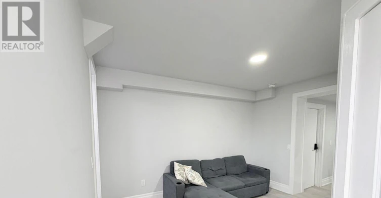 LOWER-25 Duffield Road E, Toronto, ON, M9P 3C8 - 9