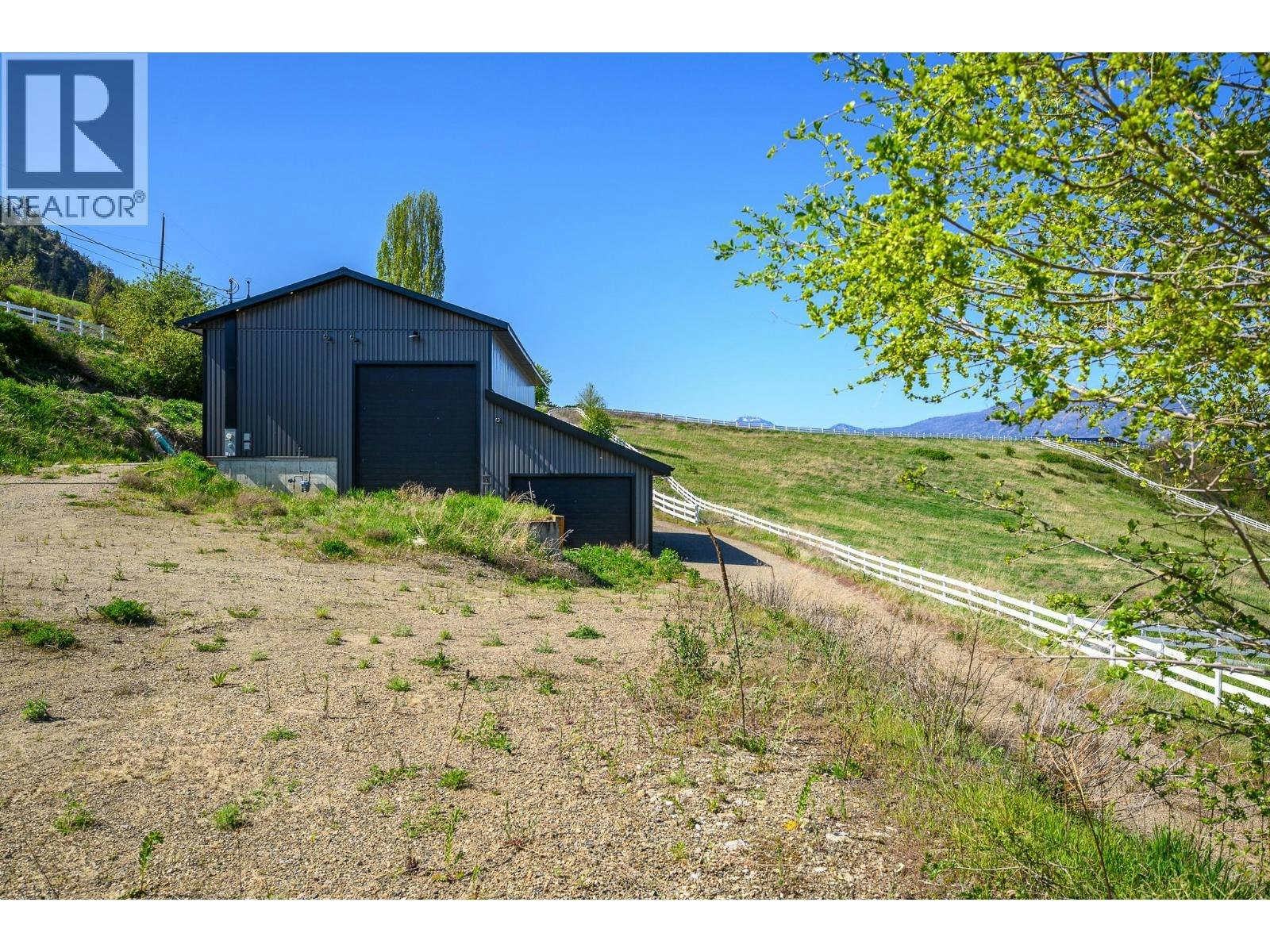 8399 Bench Row Road, Vernon, BC, V1H 1H3 - 29