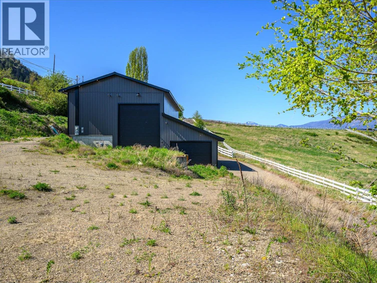 8399 Bench Row Road, Vernon, BC, V1H 1H3 - 29
