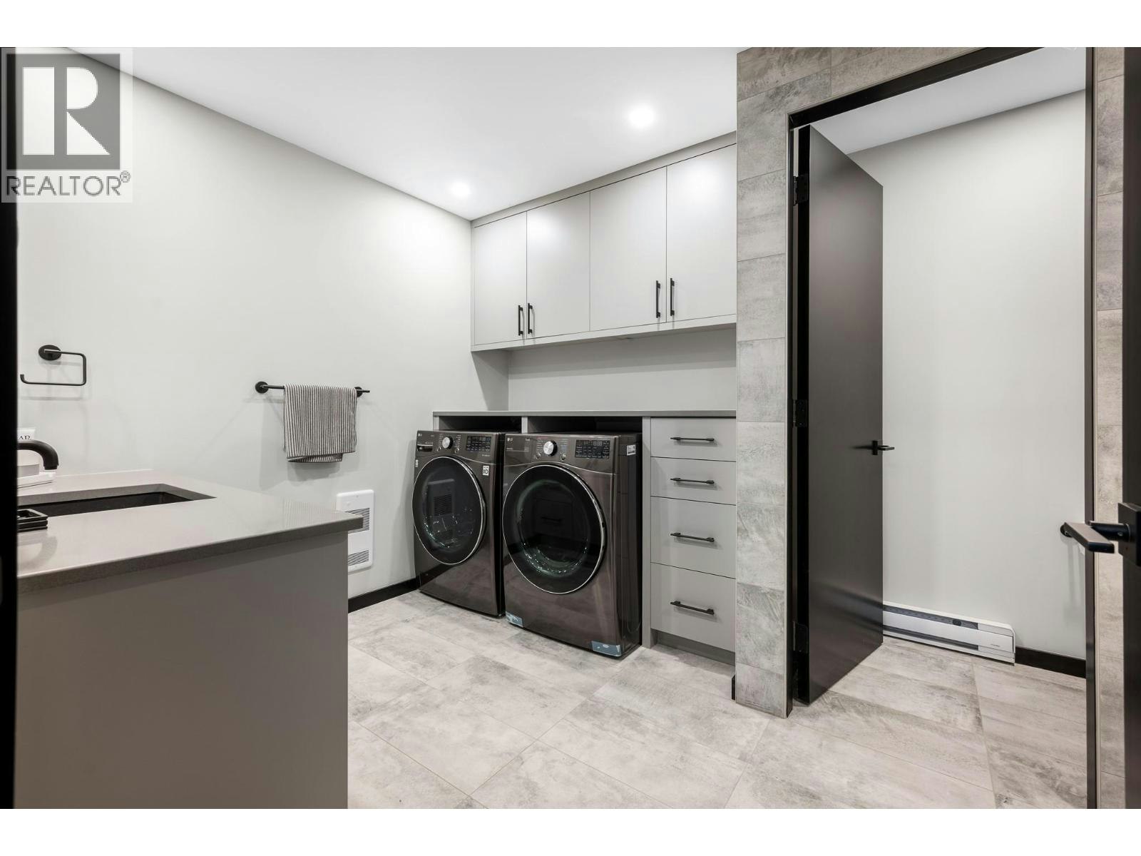 8399 Bench Row Road, Vernon, BC, V1H 1H3 - 33