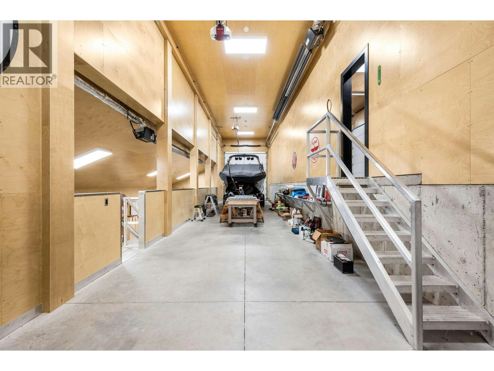 8399 Bench Row Road, Vernon, BC, V1H 1H3 - 35