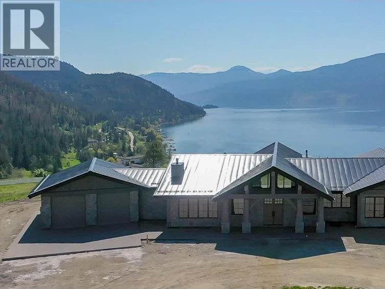 8399 Bench Row Road, Vernon, BC, V1H 1H3 - 2
