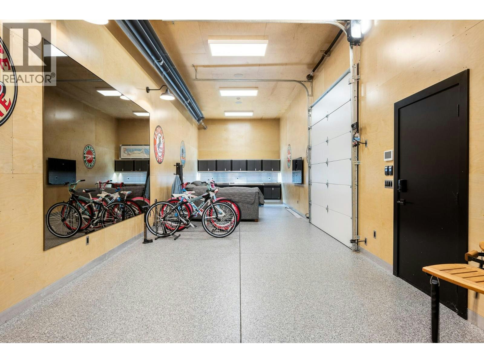 8399 Bench Row Road, Vernon, BC, V1H 1H3 - 30