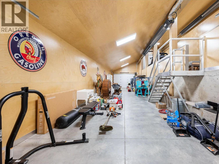 8399 Bench Row Road, Vernon, BC, V1H 1H3 - 36
