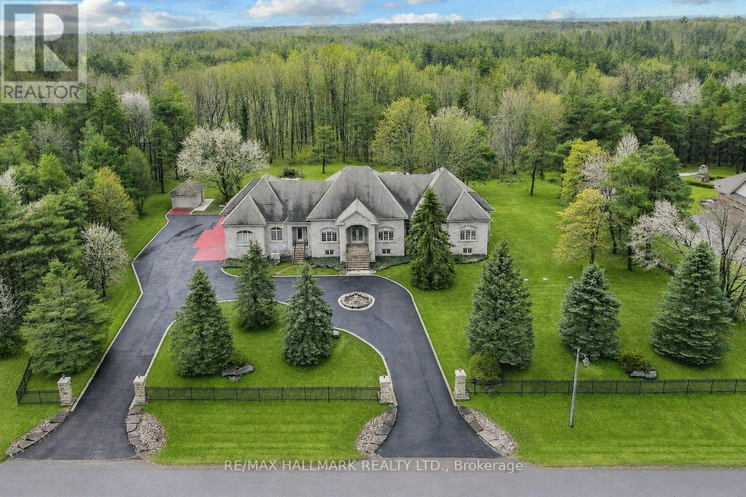 11 Cranborne Chase, Whitchurch-Stouffville, ON, L4A 0C6