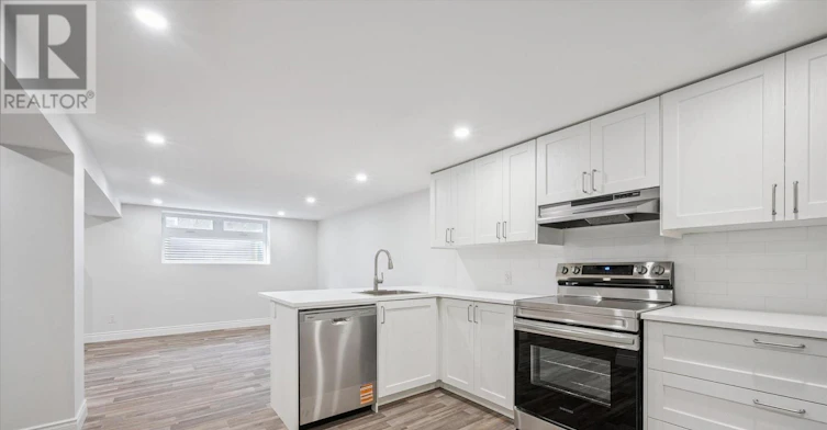 BSMT-118 Selkirk Drive, Kitchener, ON, N2E 1M4