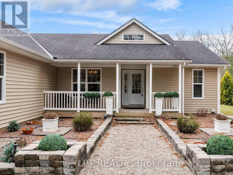 10023 Jenna Road, Lambton Shores, ON, N0M 1T0 - 4