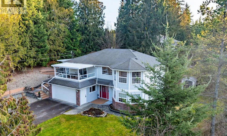 2421 Mount Tuam Crescent