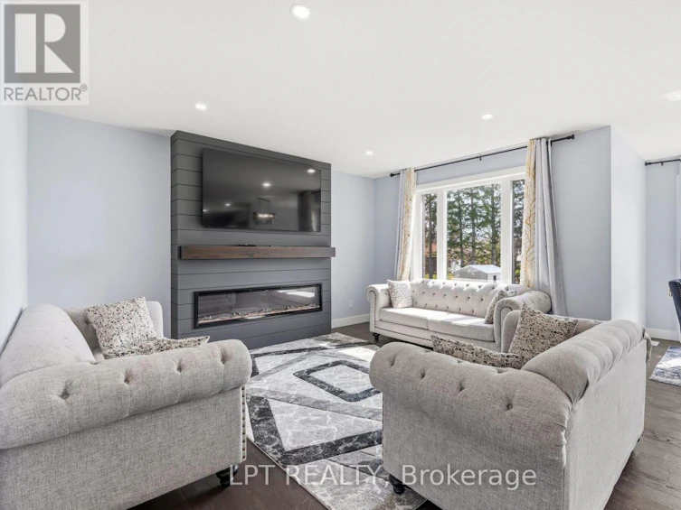 163 Mcleod Street, North Middlesex, ON, N0M 2K0 - 13