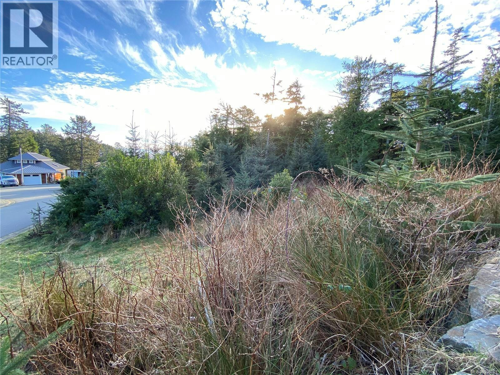 342 Pass Of Melfort Place, Ucluelet, BC, V0R 3A0