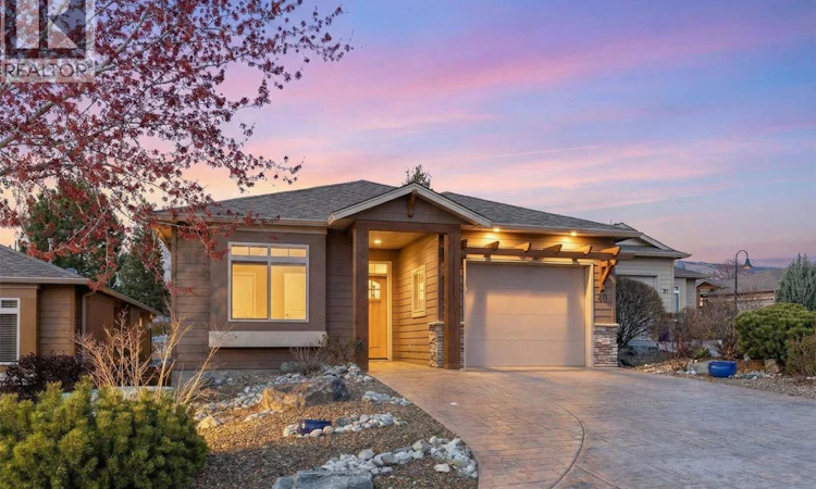 40-6833 Meadows Drive