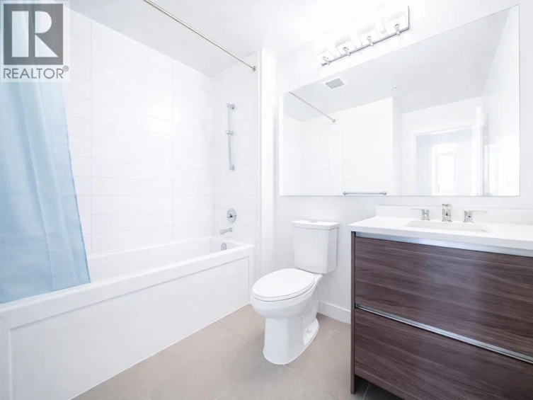 401-8850 University Crescent, Burnaby, BC, V5A 4Y8 - 6