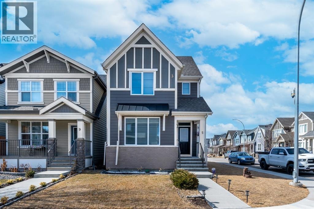5 Masters Street SE, Calgary, AB, T3M 2R5