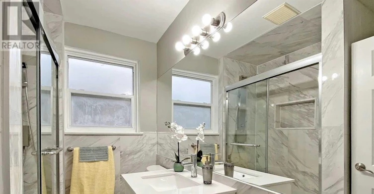 UPPER-65 Holcolm Road, Toronto, ON, M2N 2C8 - 11