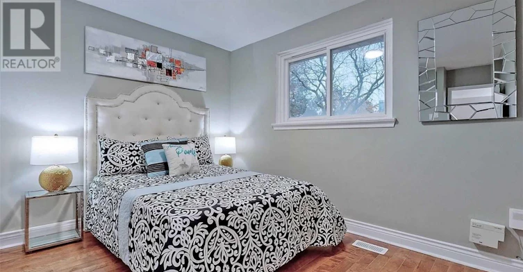 UPPER-65 Holcolm Road, Toronto, ON, M2N 2C8 - 10