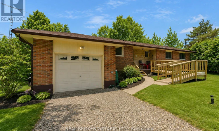 1157 Lakeshore Road