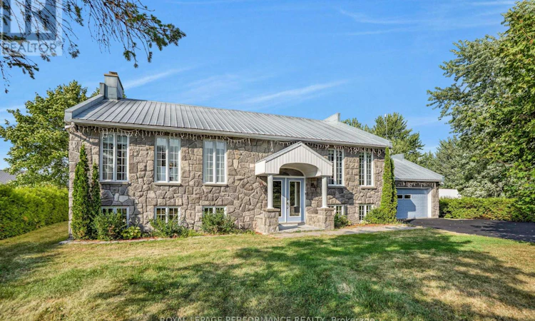 123 Ch Du Domaine Road