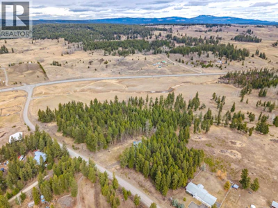 LOT-2 Lac La Hache Station Road - 3