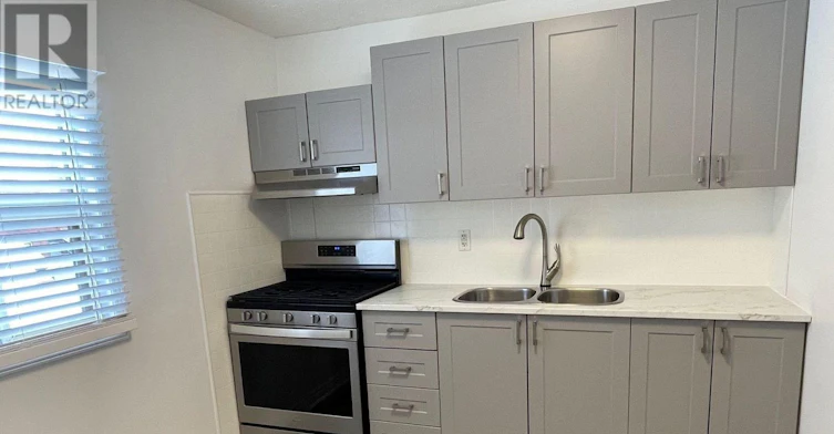 2ND FLOOR-31 Hallam Street, Toronto, ON, M6G 1W1 - 2