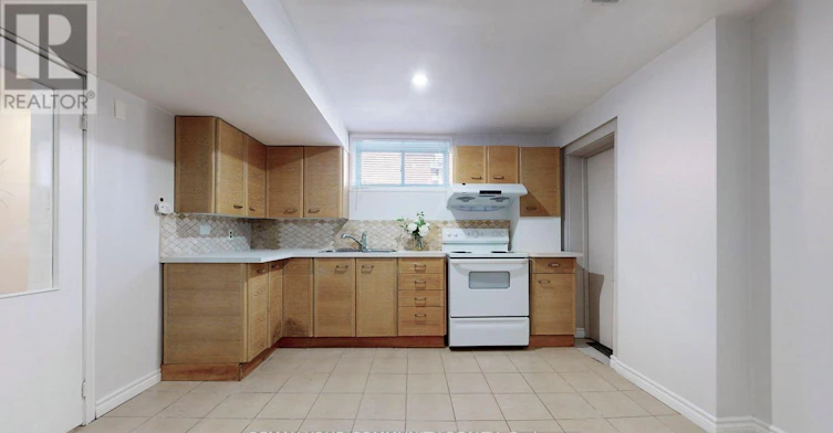 BSMT-41 Shropshire Drive, Toronto, ON, M1P 1Y8 - 11