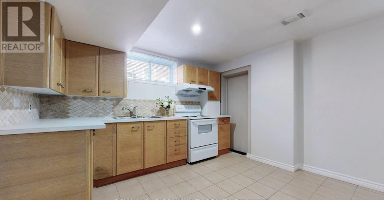 BSMT-41 Shropshire Drive, Toronto, ON, M1P 1Y8 - 10