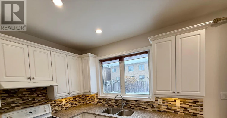 17 Ambercroft Street, Markham, ON, L6E 1L4 - 6