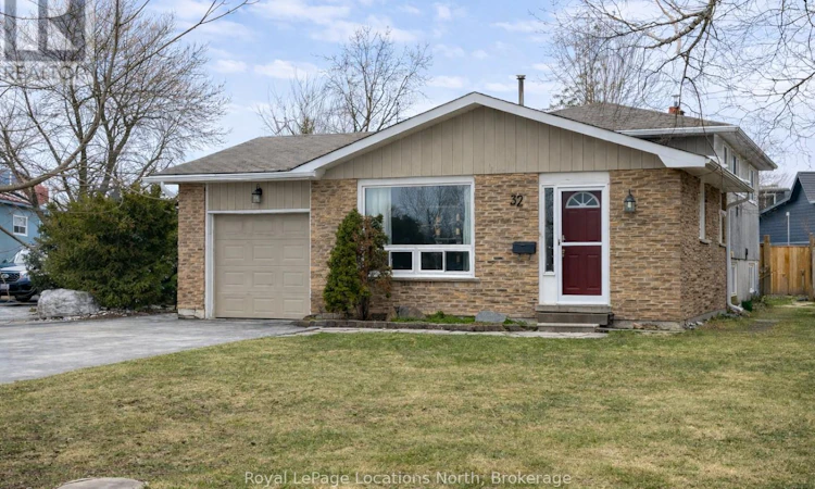 32 Courtice Crescent