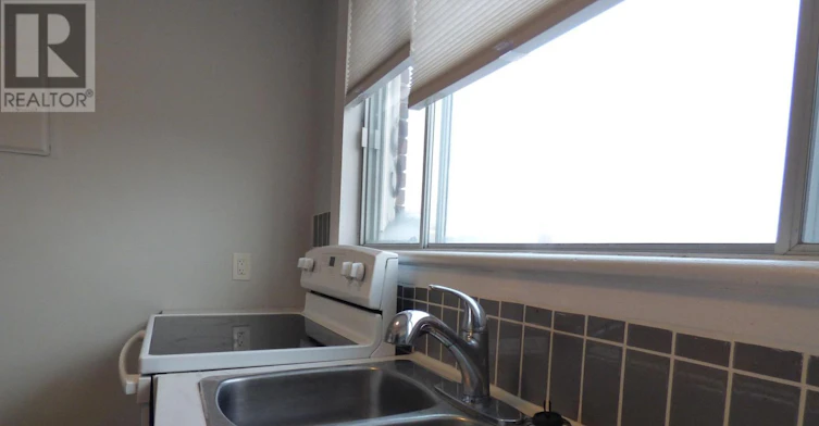 6-683 Irene Crescent, Ottawa, ON, K1Z 7J1 - 6