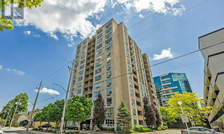 1105-155 Kent Street
