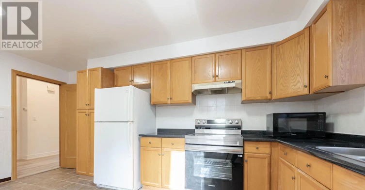 MAIN-15 Riant Street, Toronto, ON, M1M 3S8 - 6