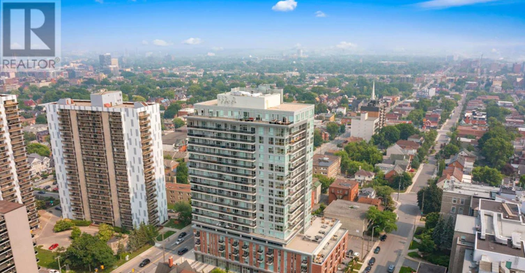 604-192 Bronson Avenue, Ottawa, ON, K1R 0E7