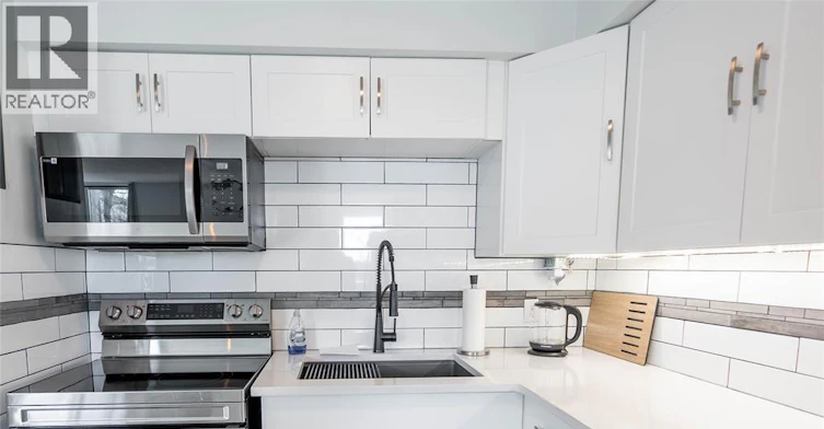 210-155 Front Street, Sarnia, ON, N7T 7V3 - 7