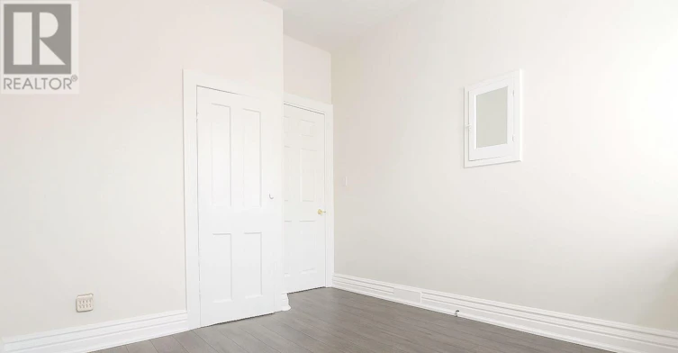 MAIN-207 Gamble Avenue, Toronto, ON, M4J 2P4 - 10