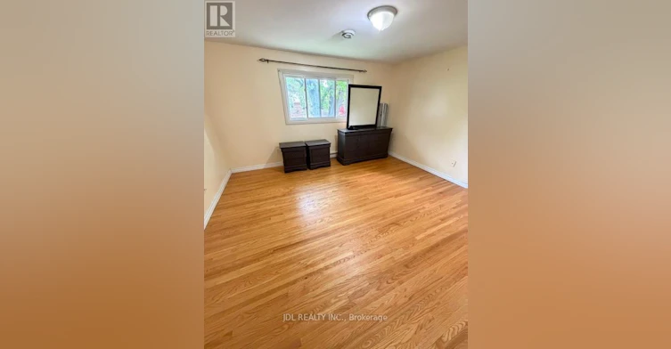28 Harringay Crescent, Toronto, ON, M1W 1Z3 - 13