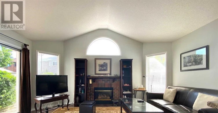 22 Rush Road, Aurora, ON, L4G 7G3 - 4