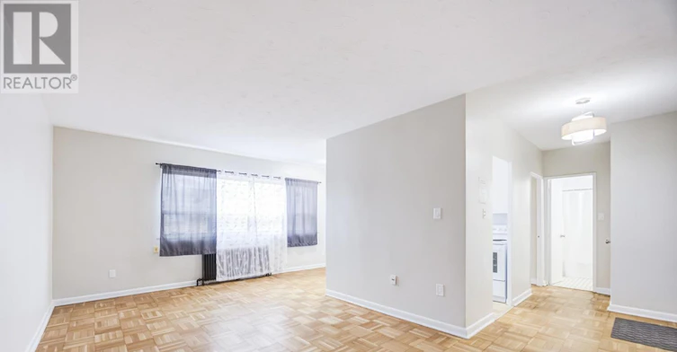 206-101 Coe Hill Drive, Toronto, ON, M6S 3E3 - 6