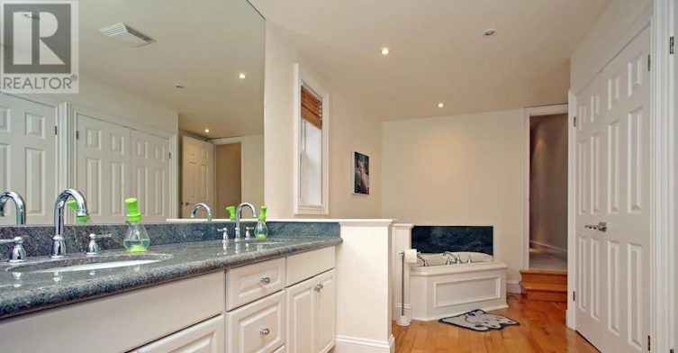 153 Collier Street, Toronto, ON, M4W 1M2 - 16