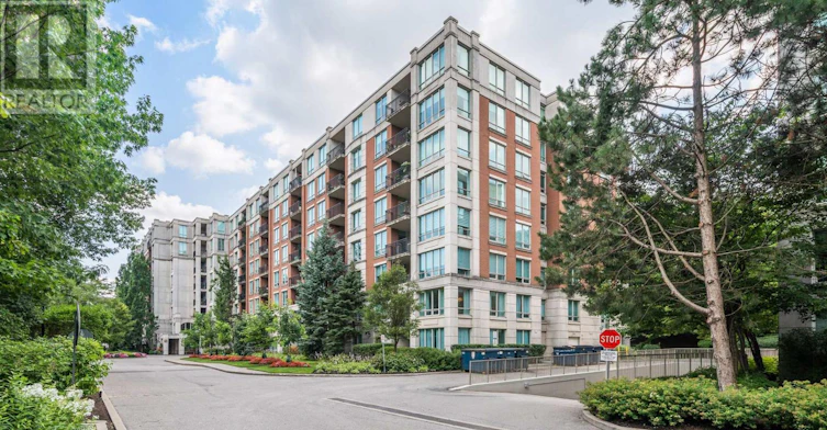 614-18 William Carson Crescent, Toronto, ON, M2P 2G6 - 34