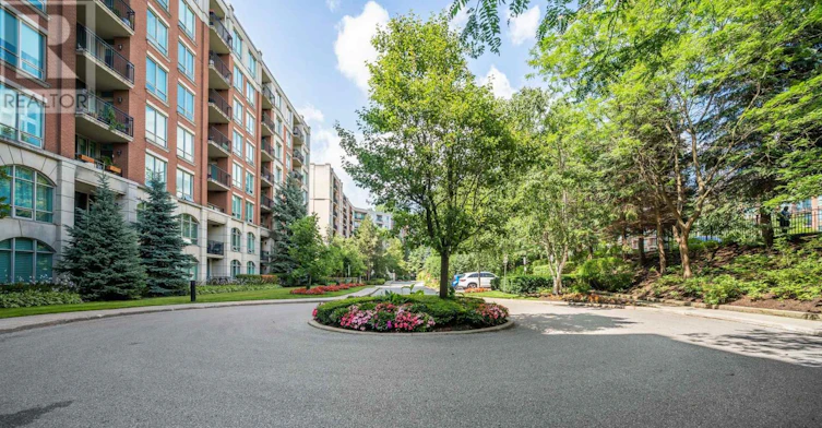 614-18 William Carson Crescent, Toronto, ON, M2P 2G6