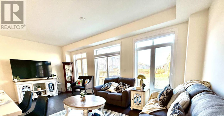 2229 Grainger Loop, Innisfil, ON, L9S 0N1 - 8