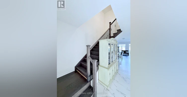2229 Grainger Loop, Innisfil, ON, L9S 0N1 - 13